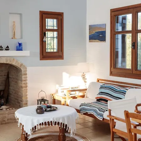 Apiliotis Sunrise ヴィラ