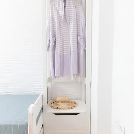 Apiliotis Sunrise ヴィラ *